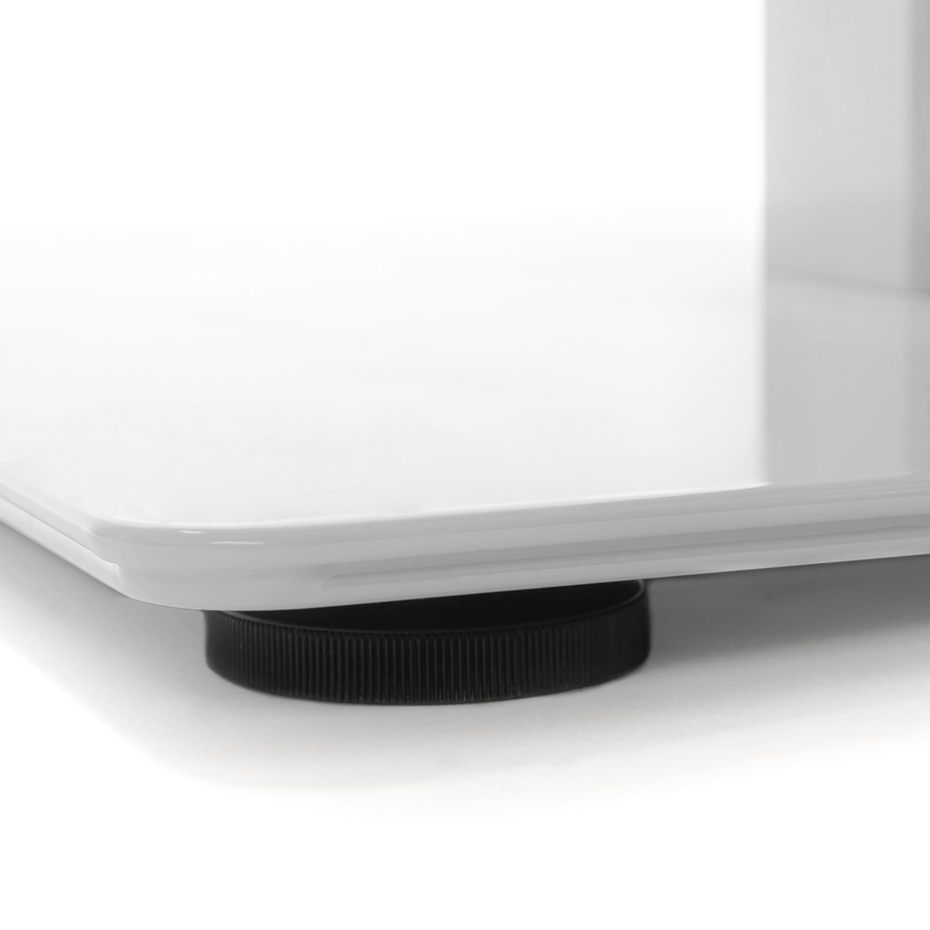 1-leg_detail_white.webp